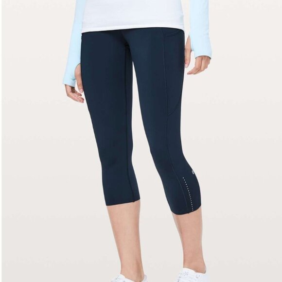 Lululemon Fast & Free Crop II *Nulux 19" True Navy - Picture 1 of 1